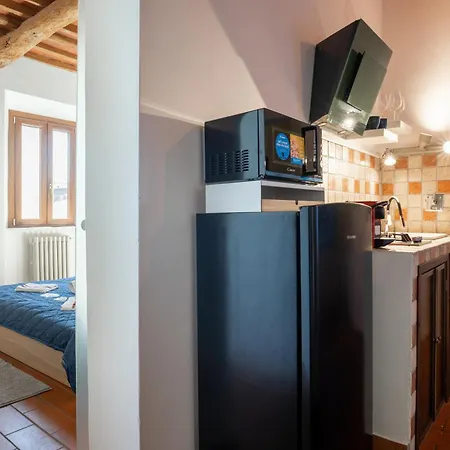 Tipica Cozy House + Parking! Daire