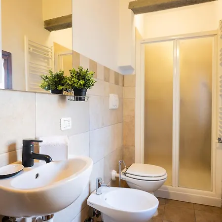 Tipica Cozy House + Parking!