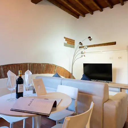 Appartement Tipica Cozy House + Parking!