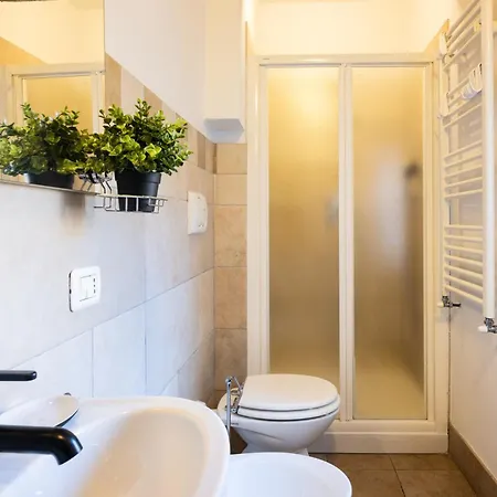 Daire Tipica Cozy House + Parking! Floransa