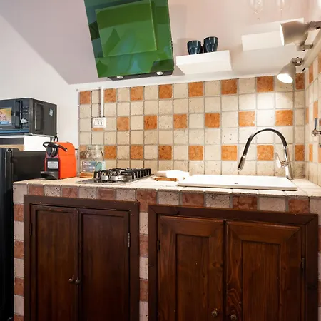 Daire Tipica Cozy House + Parking! Floransa